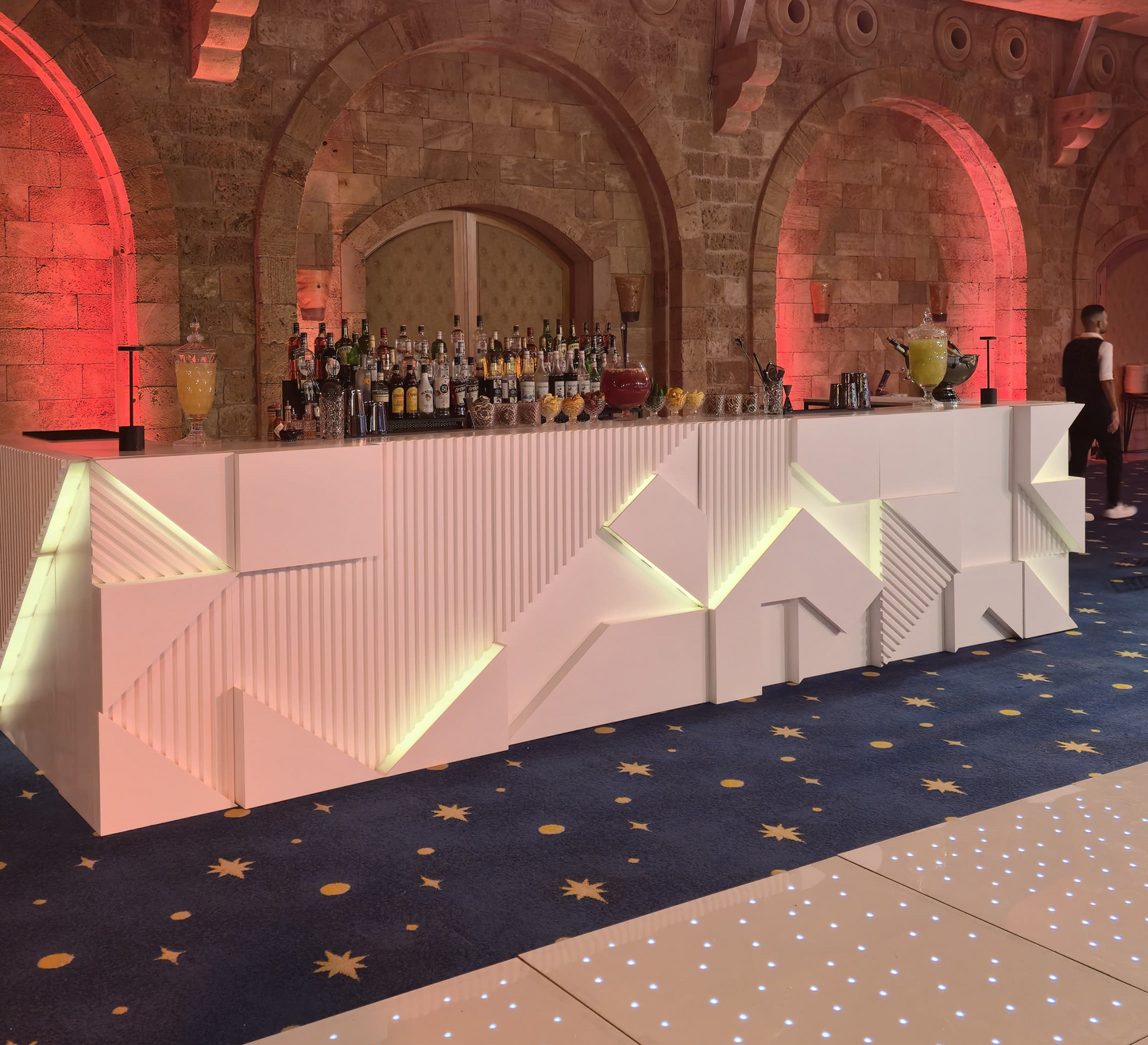 White Bar